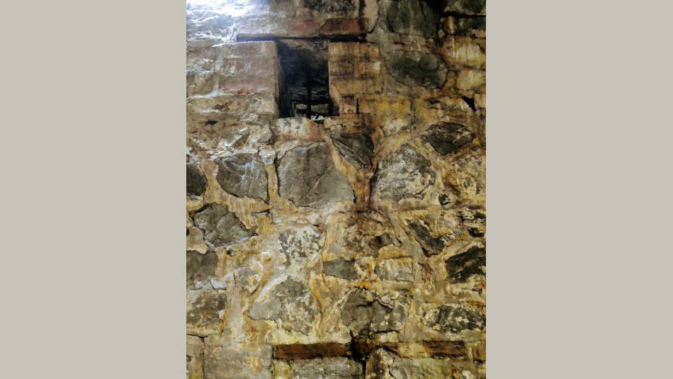 Stone wall Steiglitz