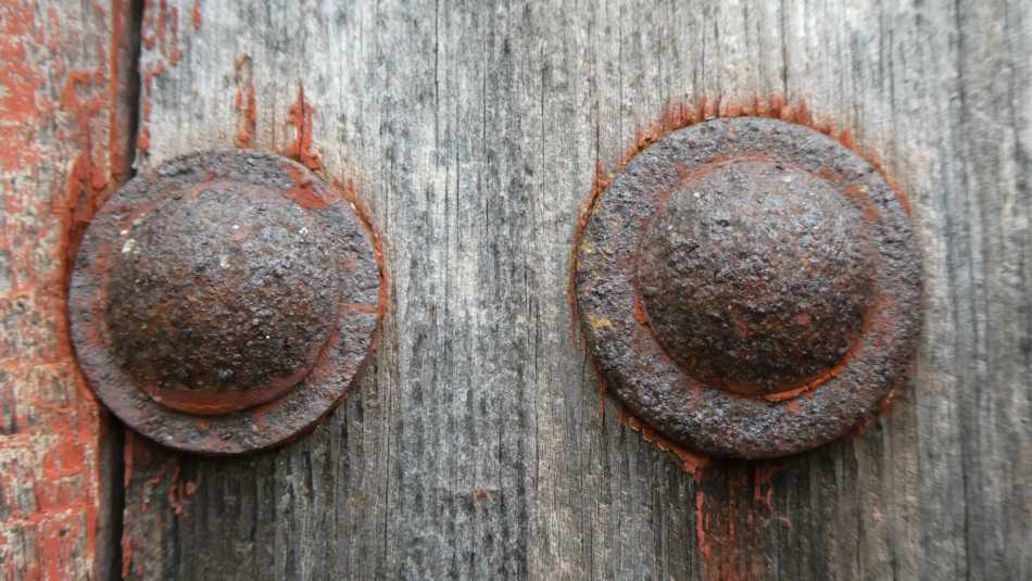 Rusted metal disks